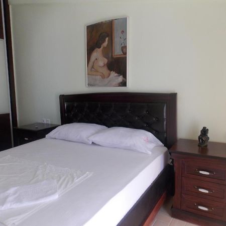 Damian Saranda Hotel ภายนอก รูปภาพ