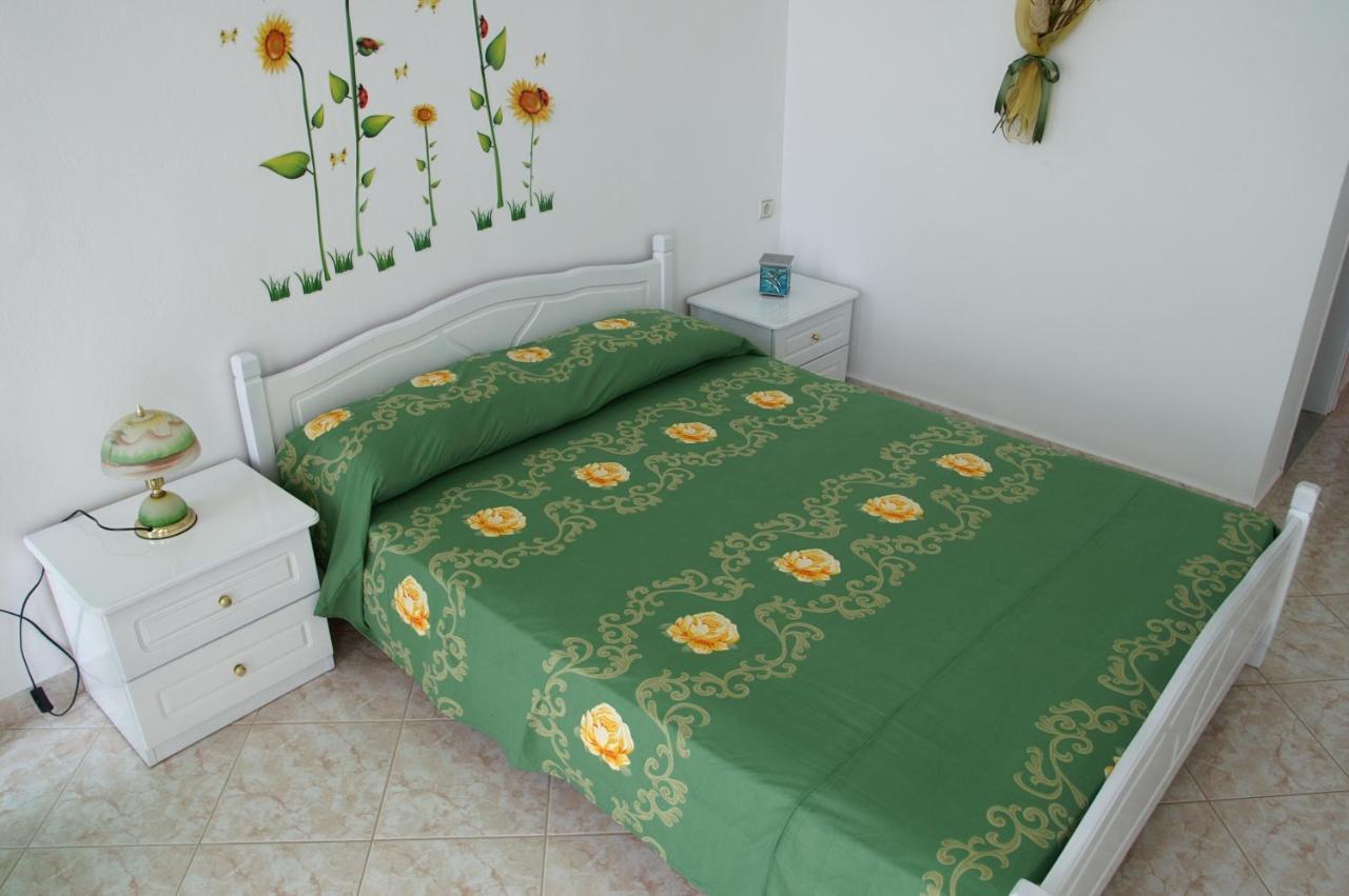Damian Saranda Hotel ภายนอก รูปภาพ