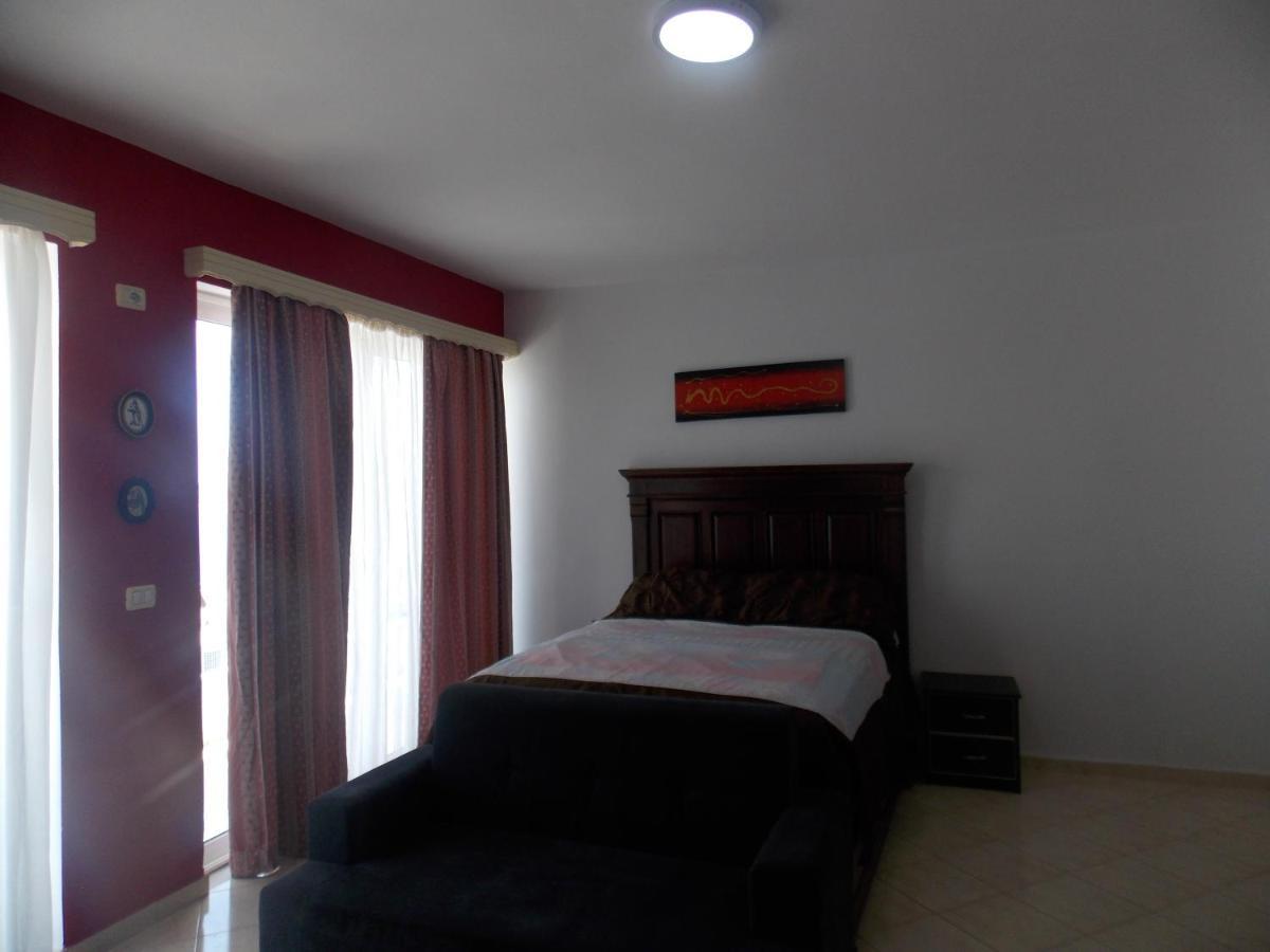 Damian Saranda Hotel ภายนอก รูปภาพ