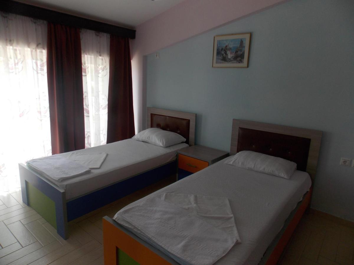 Damian Saranda Hotel ภายนอก รูปภาพ