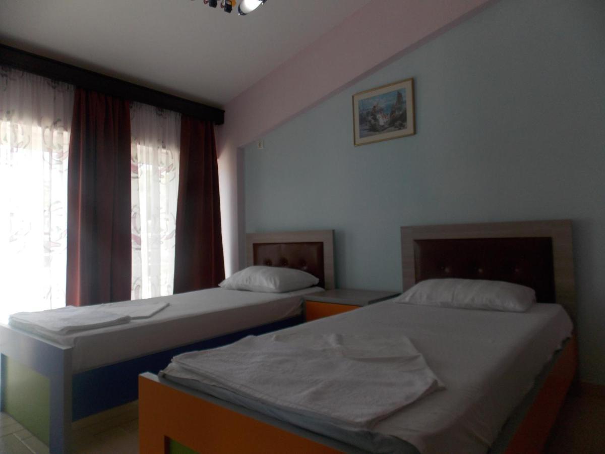 Damian Saranda Hotel ภายนอก รูปภาพ