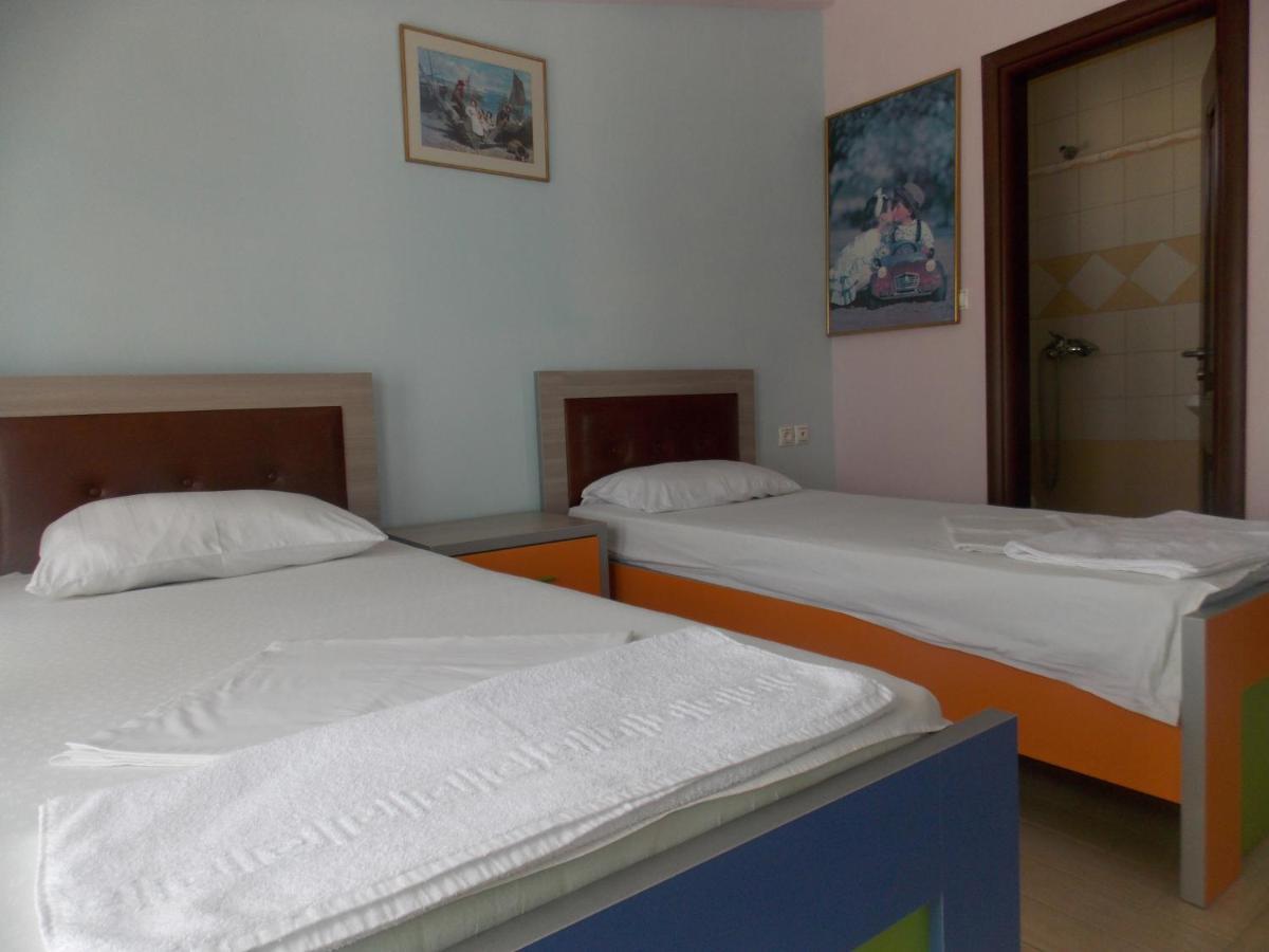 Damian Saranda Hotel ภายนอก รูปภาพ
