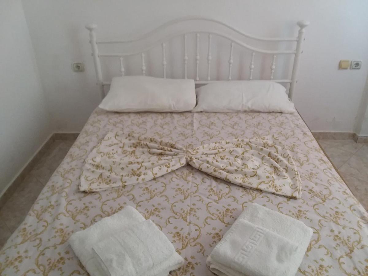 Damian Saranda Hotel ภายนอก รูปภาพ