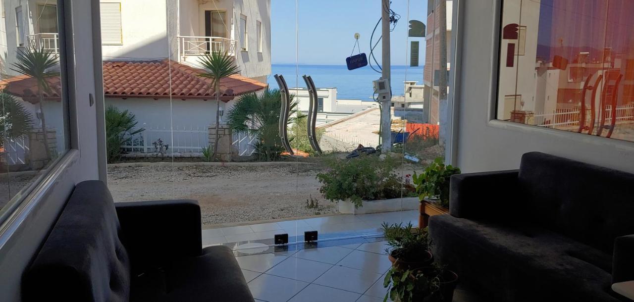 Damian Saranda Hotel ภายนอก รูปภาพ