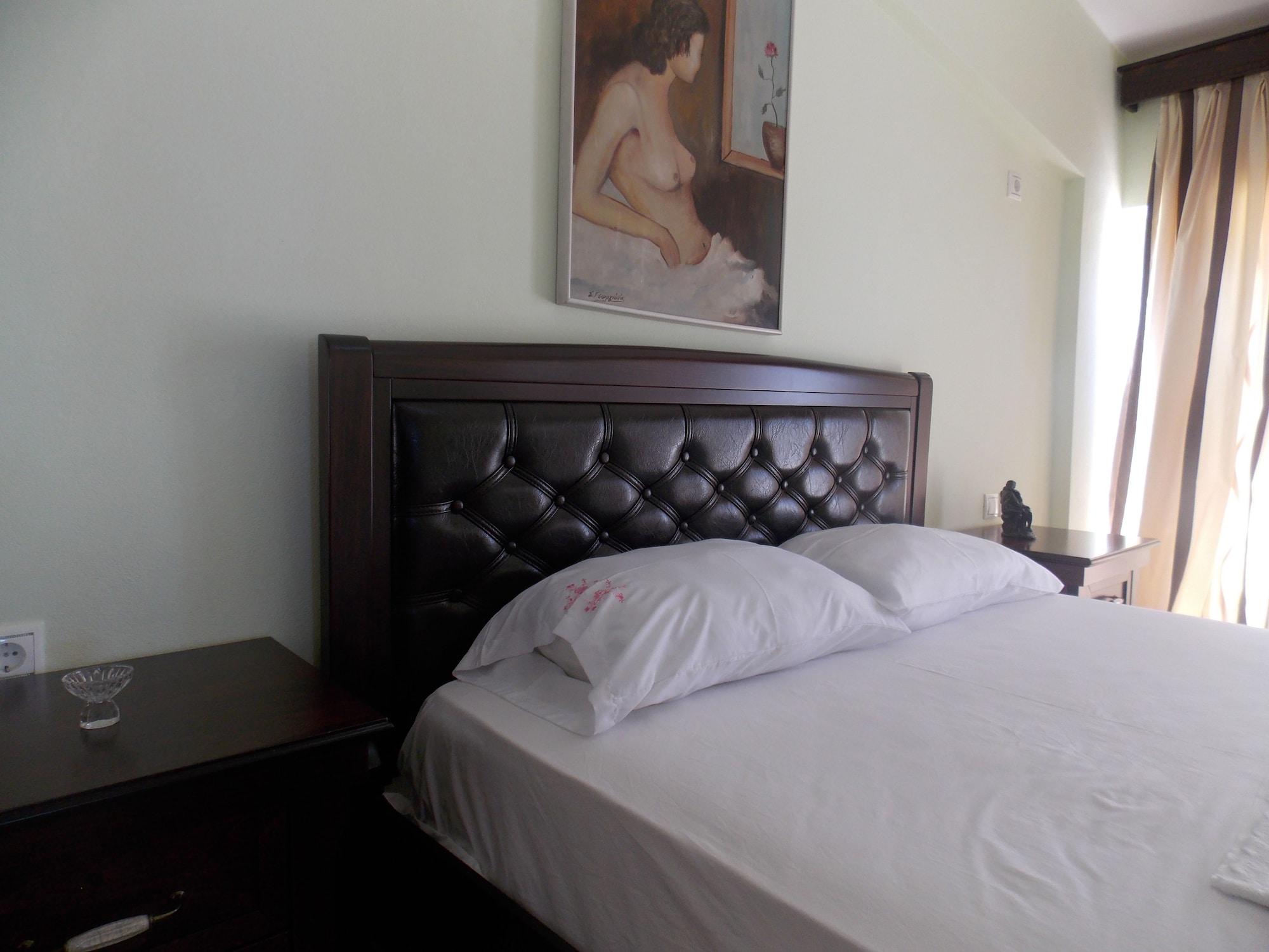 Damian Saranda Hotel ภายนอก รูปภาพ