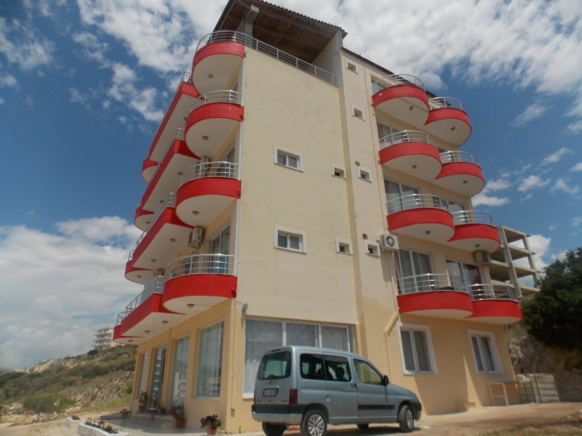 Damian Saranda Hotel ภายนอก รูปภาพ