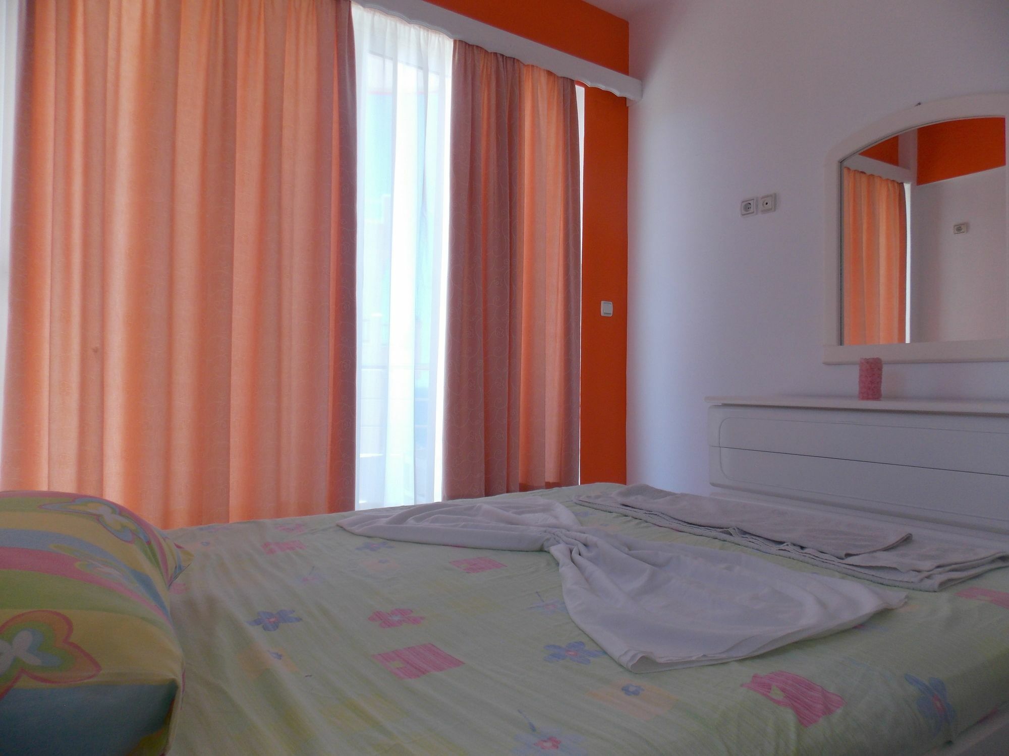 Damian Saranda Hotel ภายนอก รูปภาพ